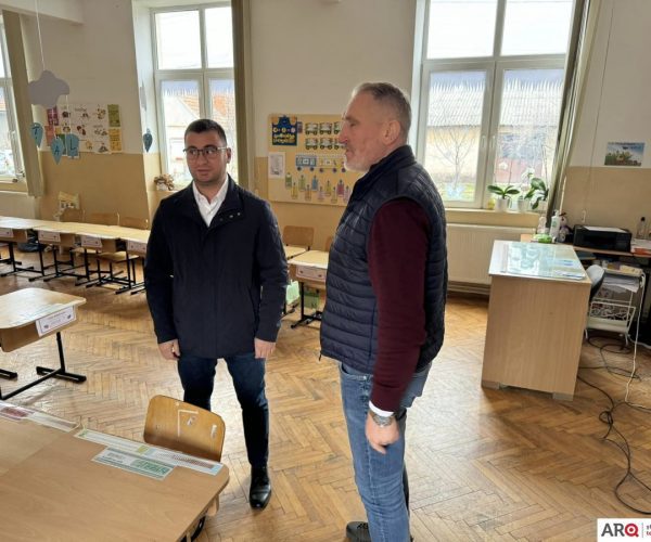 Pe drumul urbanizării – investiţii în comuna Vladimirescu - POZĂ 3 Pe drumul urbanizării – investiţii în comuna Vladimirescu - POZĂ 3