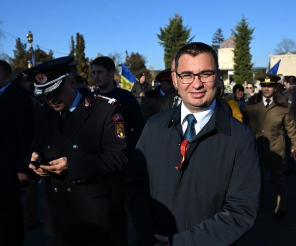 GLAD VARGA - 1 DECEMBRIE